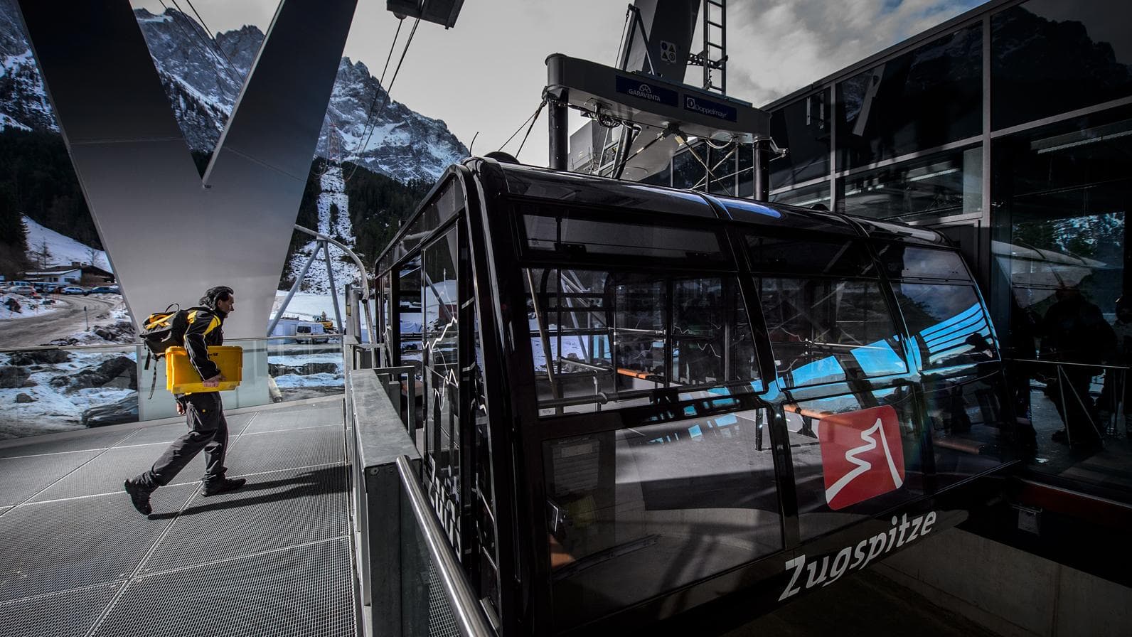 Kreative Logistiklösungen: Wie DHL schwer zugängliche Orte weltweit erreicht